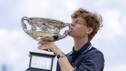 Wimbledoni tiitlikaitsja Sinner murdis vastase alles viiendas setis