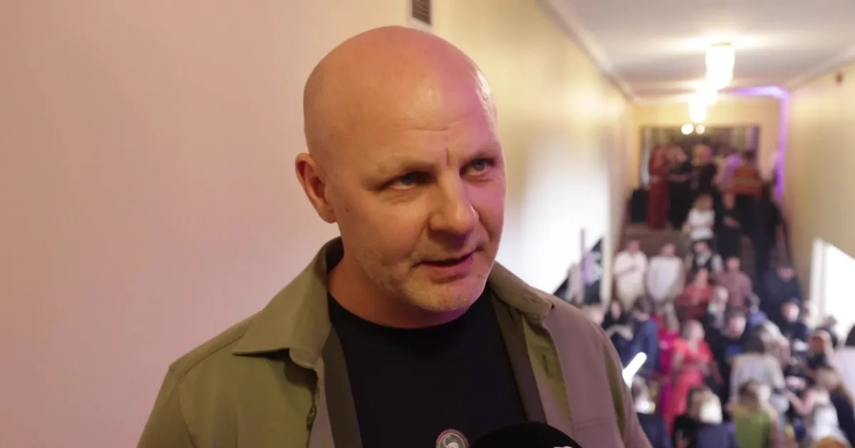 VIDEOINTERVJUU Skandaalse reklaami «Söögid autosse» taga olnud Rivo ...