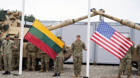 KOHALIK VAADE ⟩ USA vägede lahkumise järel vaatab Leedu tuumaheidutuse poole