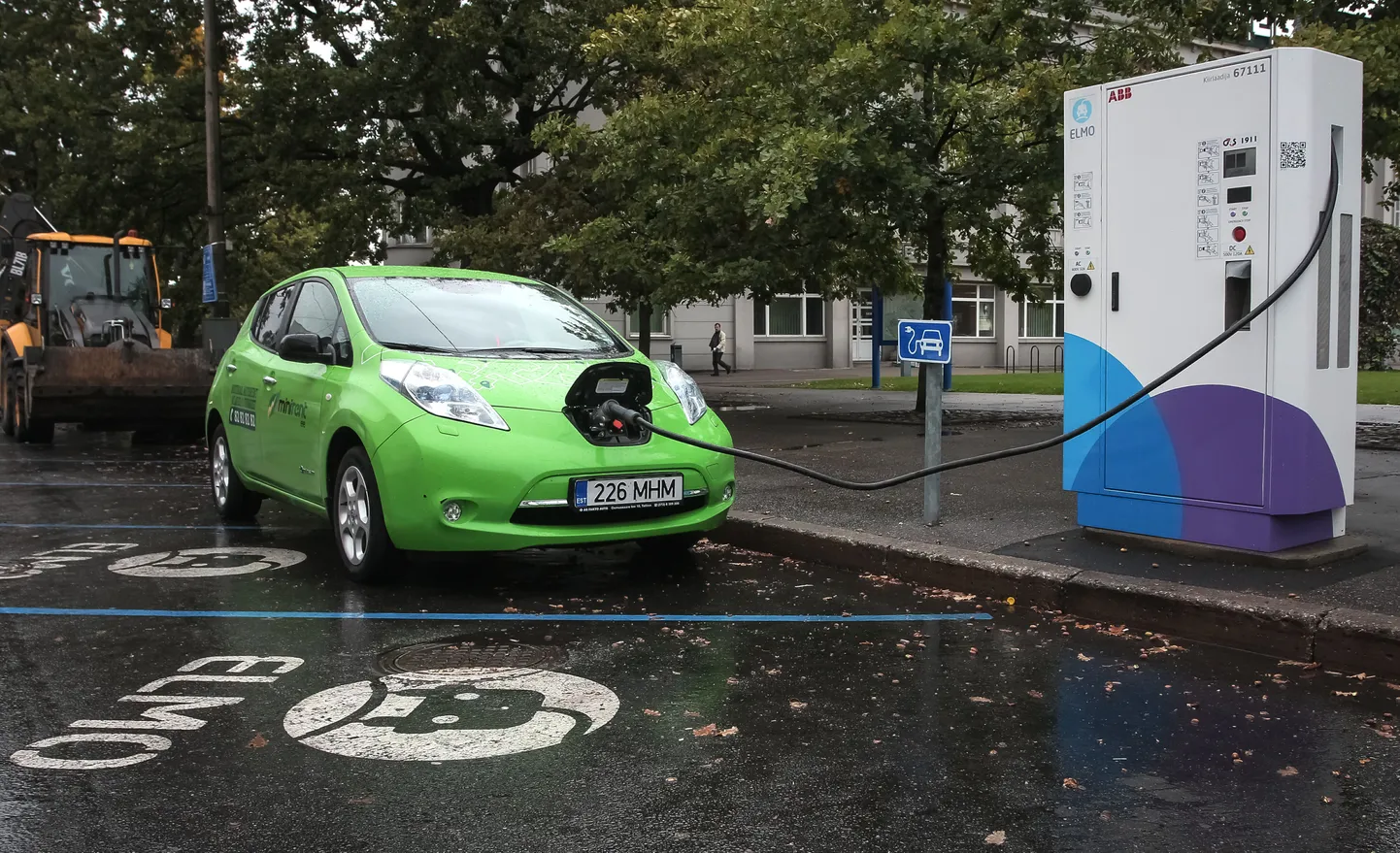 Elektriauto laadimine