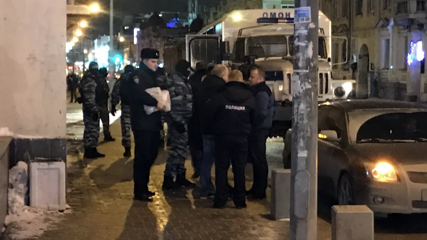 Полиция в Москве устроила рейды по ЛГБТ+ клубам