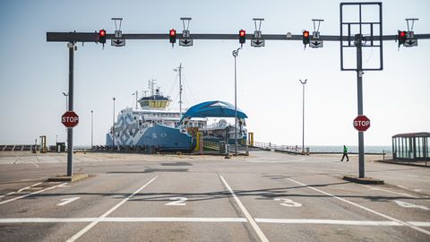 Kuivastu-Virtsu suunal on pikk järjekord