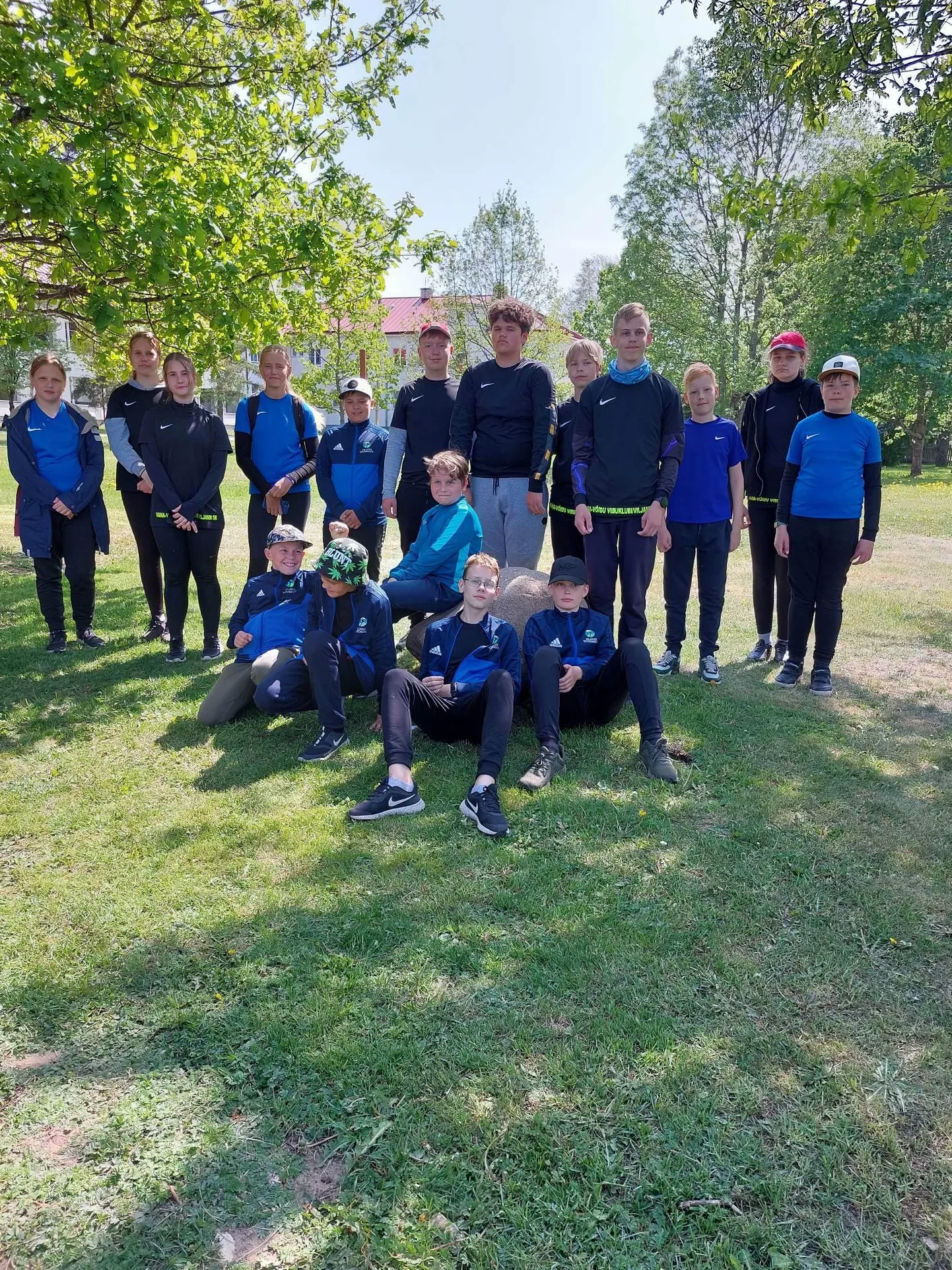 Viljandi spordikooli esindus tõi Eesti karikavõistlustelt individuaalses arvestuses 15 medalit ja võistkondlikus arvestuses kaks hõbekarikat.