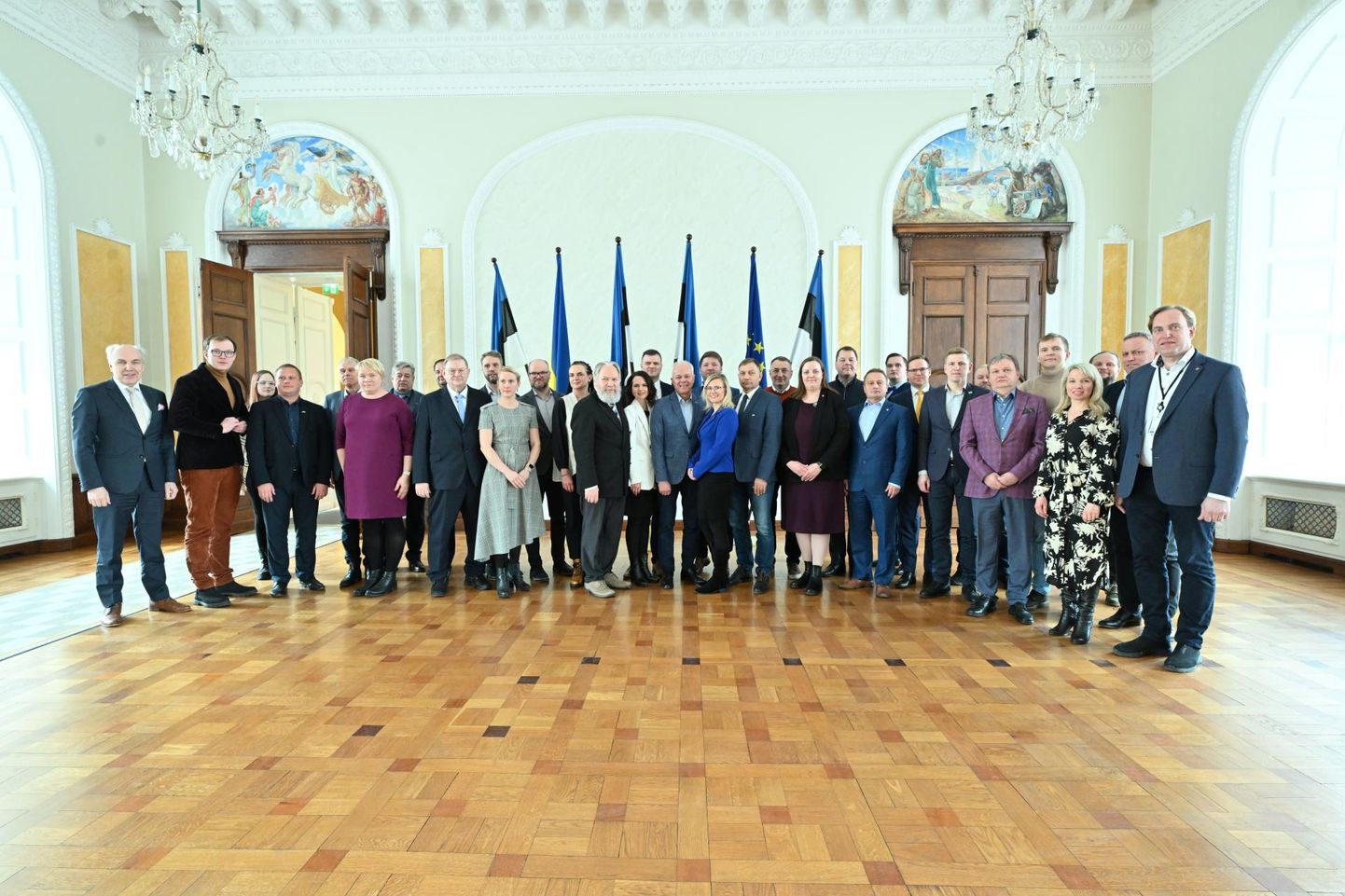 Eesti Vabariigi 106. aastapäeva eel toimus Riigikogus kohtumine omavalitsustega teemal "Omavalitsuspäevad 2024 ja ideed Riigikogus".