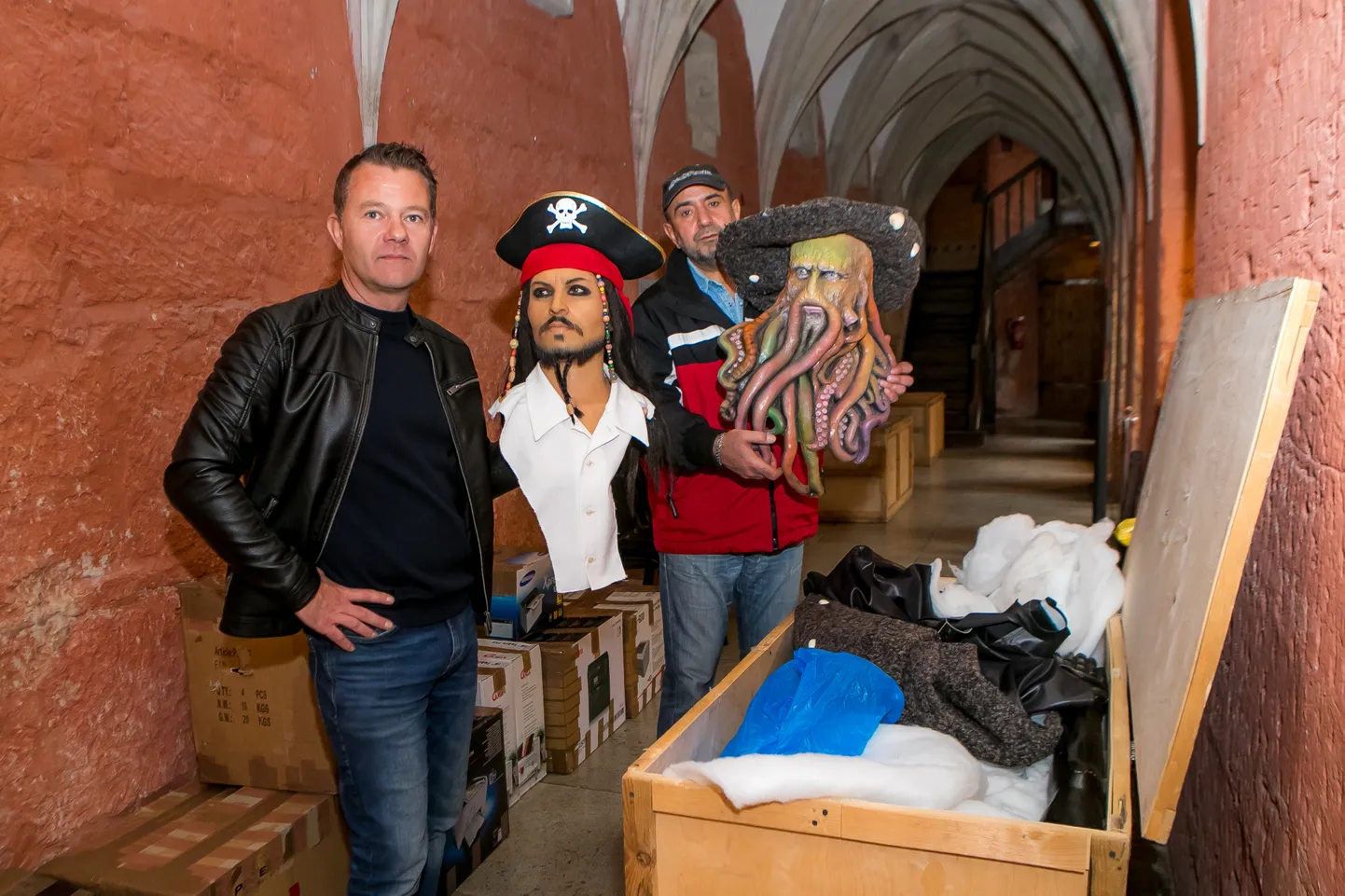 KES ON KES? (Vasakult) Taniel Vares, Jack Sparrow, Armens Arutjunjans ja Davy Jones.