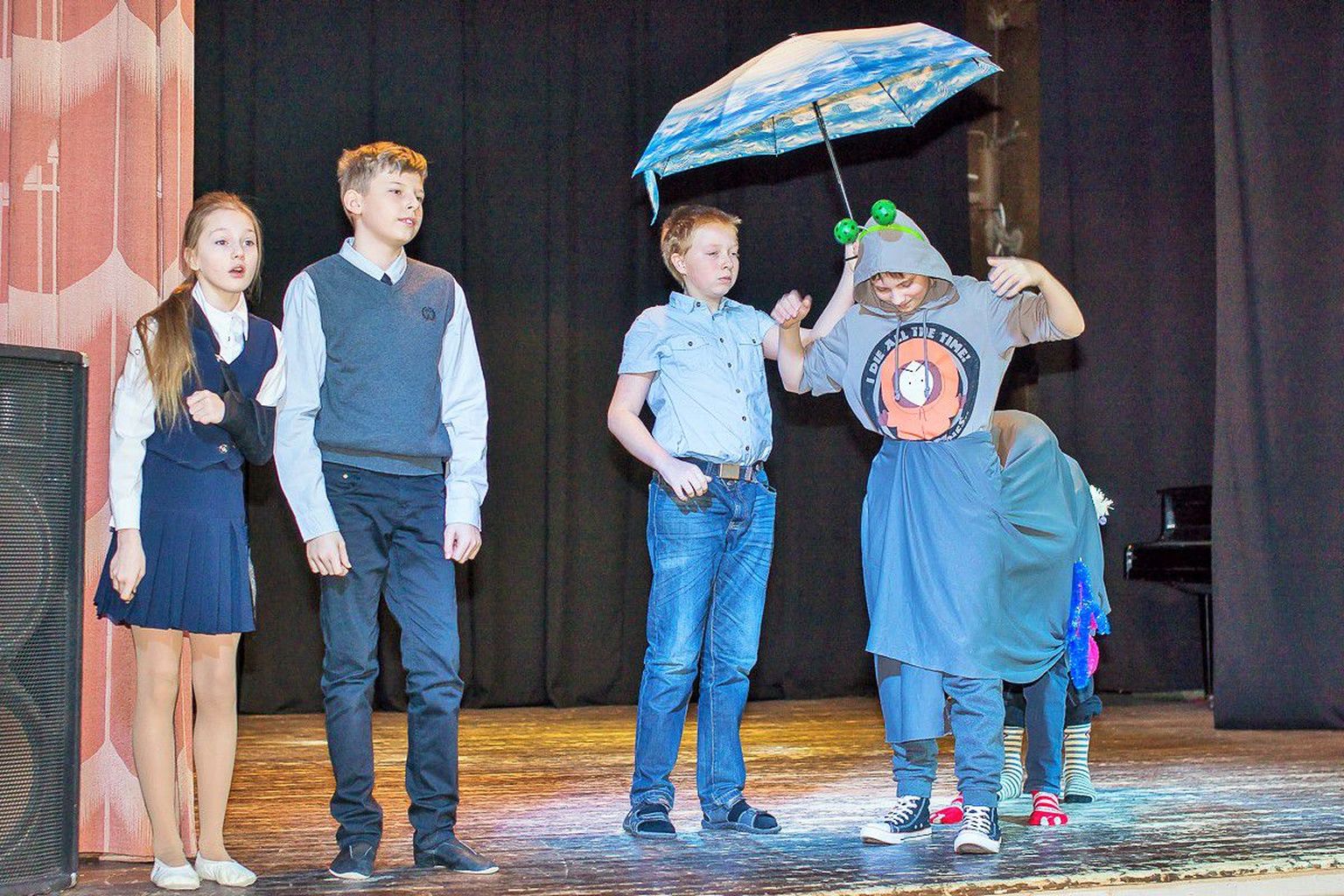 Vene gümnaasium oli kooliteatrite festivalil edukas.