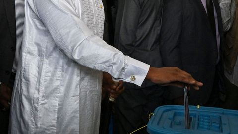 Tšaadi huntajuht Deby võitis presidendivalimised