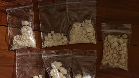 ФОТО ⟩ Полиция Латвии задержала группу наркодилеров, торгующих через Telegram