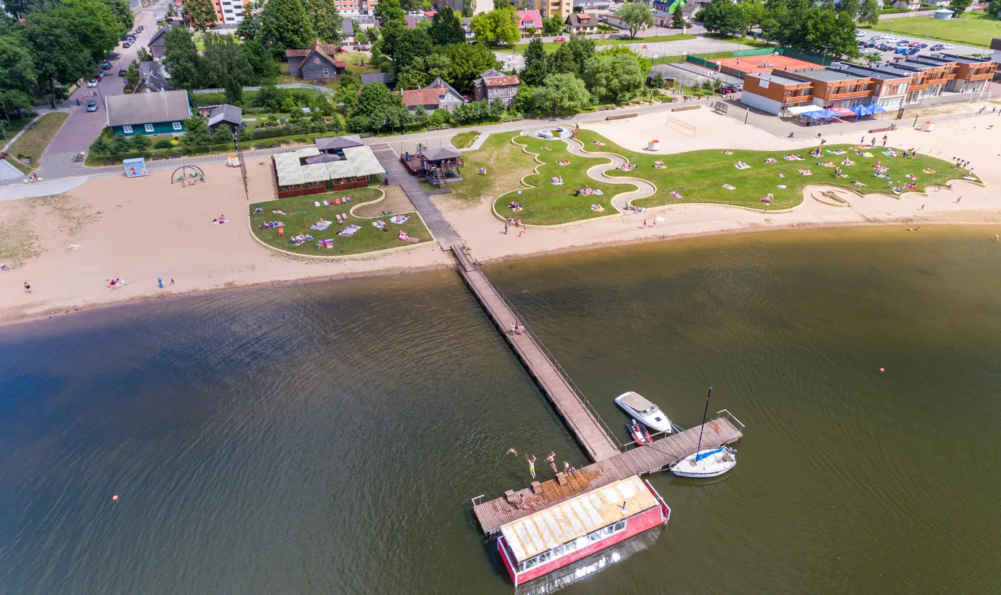 Võru linn, Tamula järve avalik rand. 




Foto: Arvo Meeks / Lõuna-Eesti Postimees