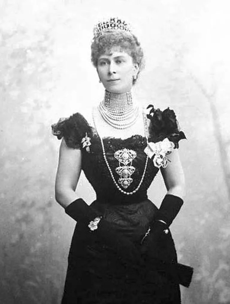 George V abikaasa, kuninganna Mary