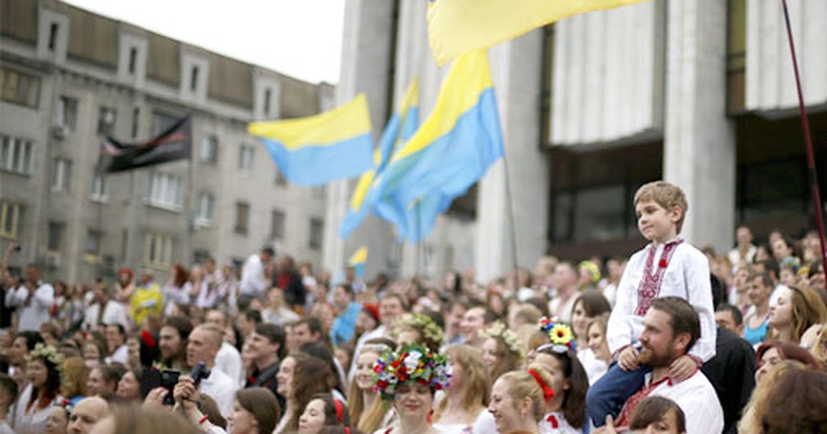 Народ украины сегодня. Украинские люди. Фото людей из Украины. Красивые фото Украины народ. Лучшие люди Украины.