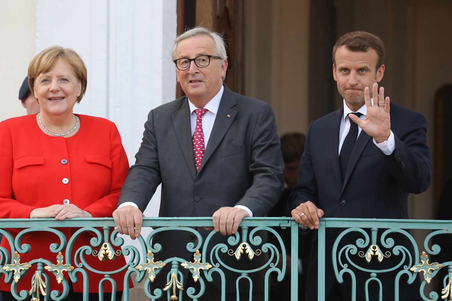 Angela Merkel, Jean-Claude Juncker ja Emmanuel Macron kohtumisel Saksamaal.