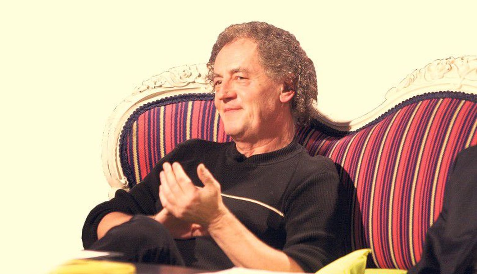 Iolanda singer. Йола флаймс. Як йола. Йола флаймс. Йола флаймс.