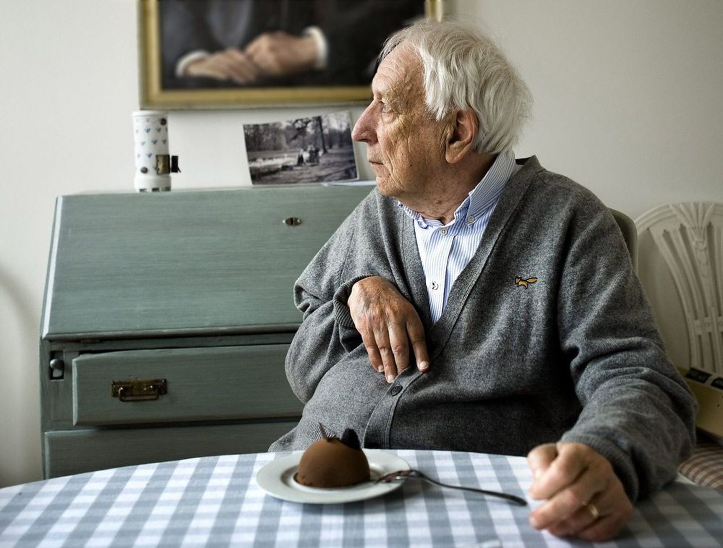 80-aastane nobelist Tomas Tranströmer koduses Stockholmi idüllis.