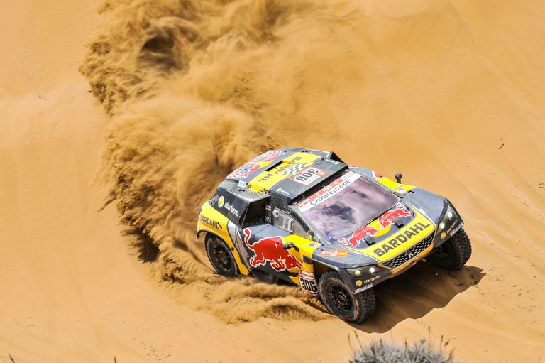 Sébastien Loeb saab uut Hyundaid testida alles vahetult enne Monte Carlo rallit, sest eelnevad nädalad oli ta seotud Dakari rallilga. Võib-olla on tegu viimase korraga, kui meest Groupe PSA ehk Citroëni või Peugeot’ autos näeb.
