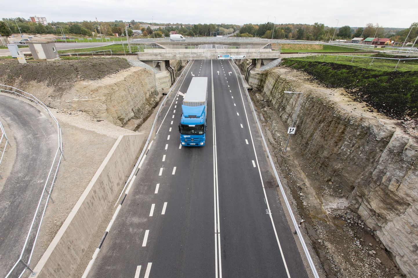 2017. aastal valmis uus liiklussõlm Sillamäe lääneservas. Nüüd algab samasuguse sõlme ehitus ka ida pool.