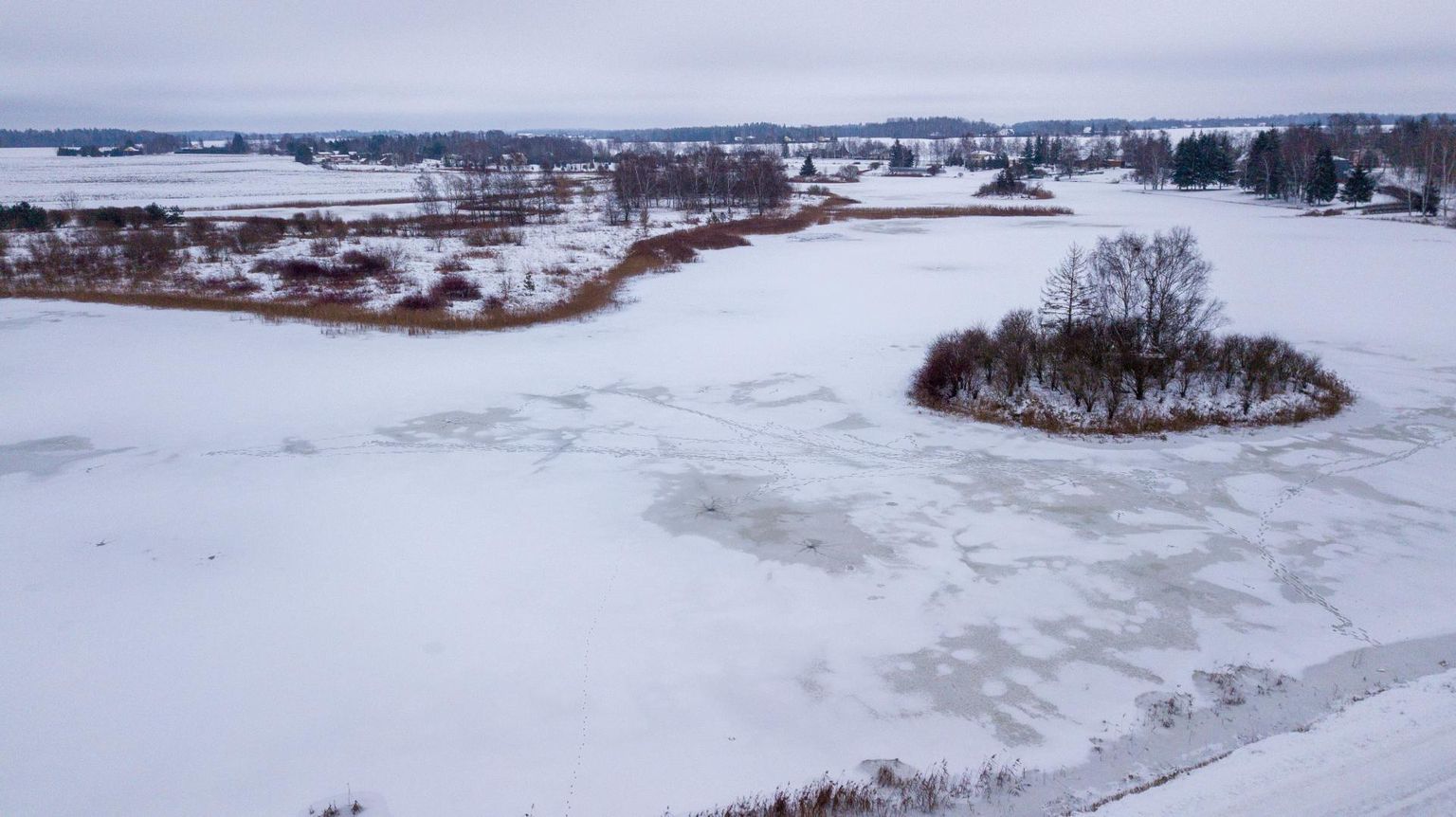 Ilmatsalu paisjärvele (pildil) on jäärada rajatud juba 2008. aastast, kuid viimaste kesiste talvede tõttu pole huvilised siiski järvele sõitma pääsenud.