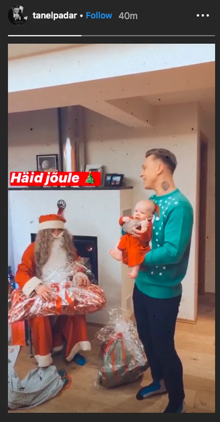 Padar laulis jõuluvanale oma salmi ja abiks oli muusiku tütar, kes saab mõne päeva pärast 4-kuuseks.