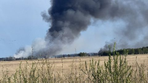 FOTOD JA VIDEO ⟩ Lääne Nigula vallas põleb paar hektarit heina
