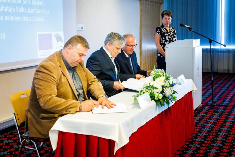 Keskkonnaministeerium, KIK ja Eesti vee-ettevõtete liit allkirjastavad hea tahte ja koostöölepingut.