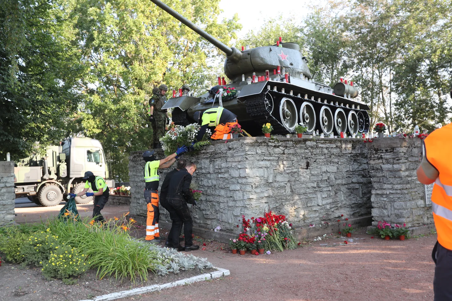 Narva punatanki teisaldamine
