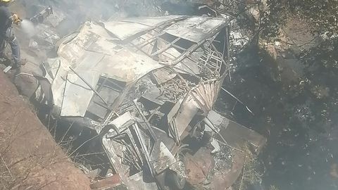 Lõuna-Aafrika Vabariigis sai bussiõnnetuses surma 45 inimest