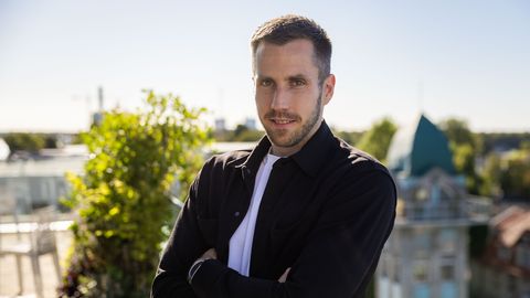 KESKTORMAJAD ⟩ Üks telefonikõne muutis Eesti väravavahi elu. «Paki asjad, homme lendad Hollandisse!»