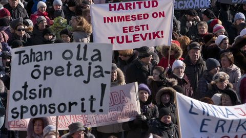 Päästjad, politseinikud ja õpetajad korraldavad meeleavalduse toetamaks palgatõusu