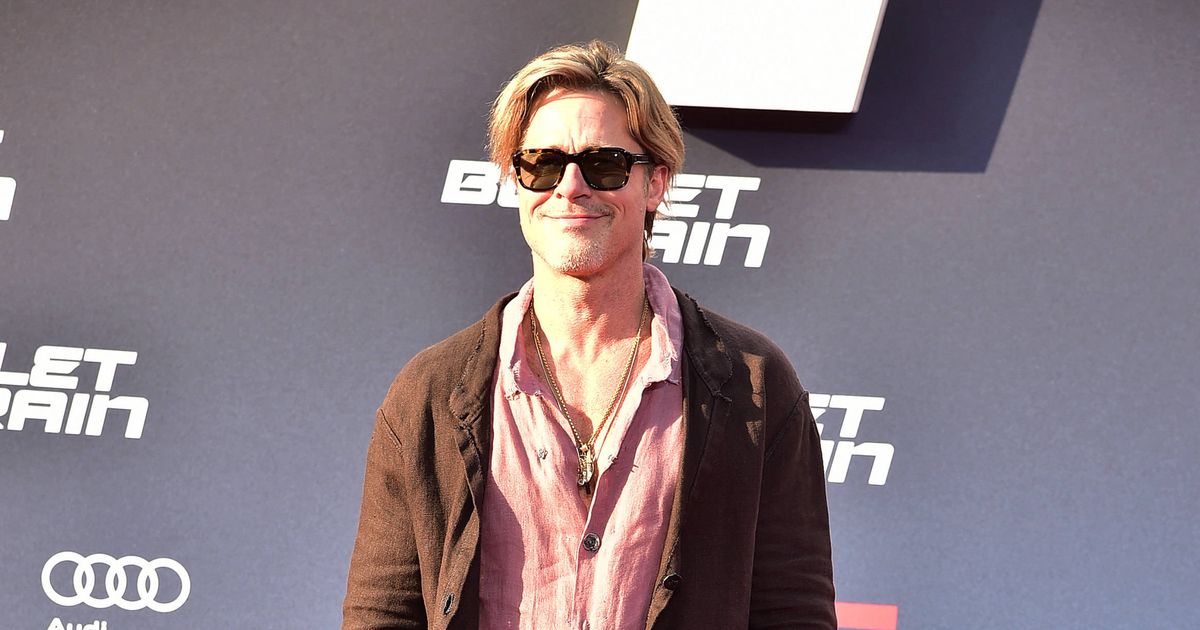 брэд питт 2022. брэд питт 2018. брэд питт в юбке. брэд питт 2018. брэд питт в юбке.