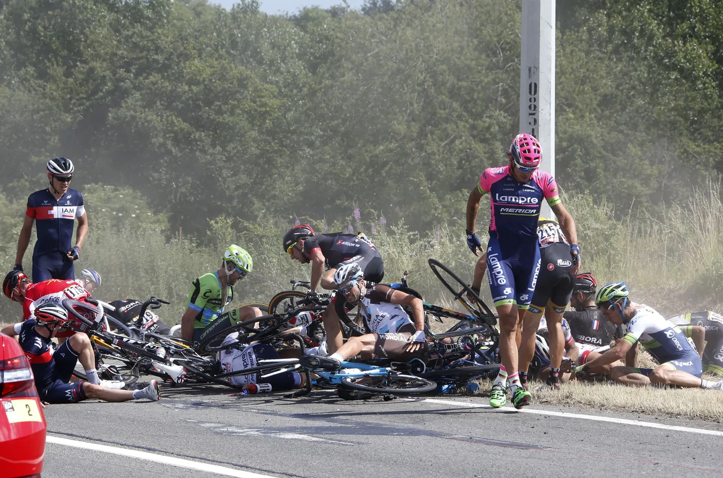 Kukkumine Tour de France'il.