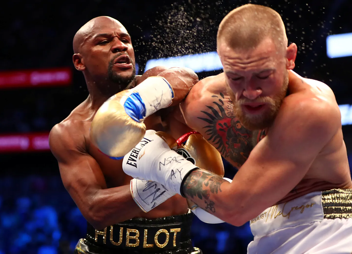 Floyd Mayweather 2017. aasta augustis oma seni viimases lahingus Iiri kangelast Conor McGregorit klobimas.