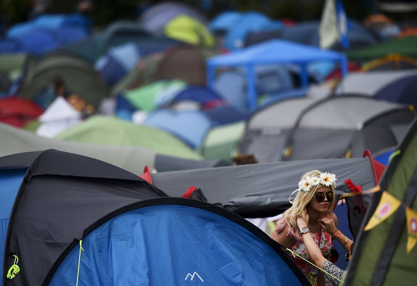 Палатка на музыкальном фестивале Glastonbury. Иллюстративное фото.