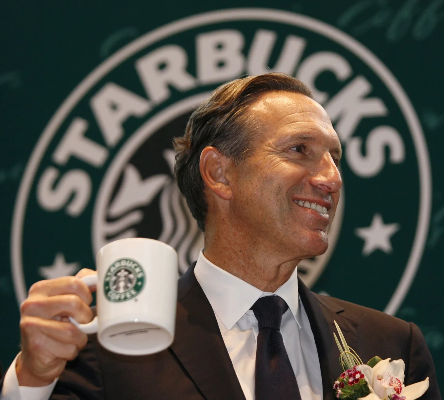 Howard Schultz.