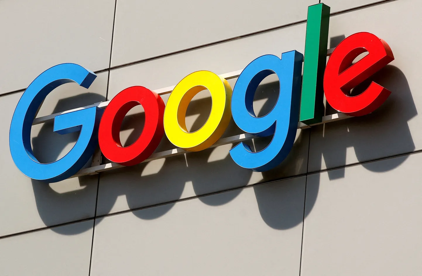 Компания Google.