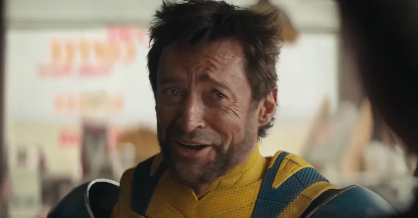 Hugh Jackman kannab klassikalist Wolverine'i kostüümi.