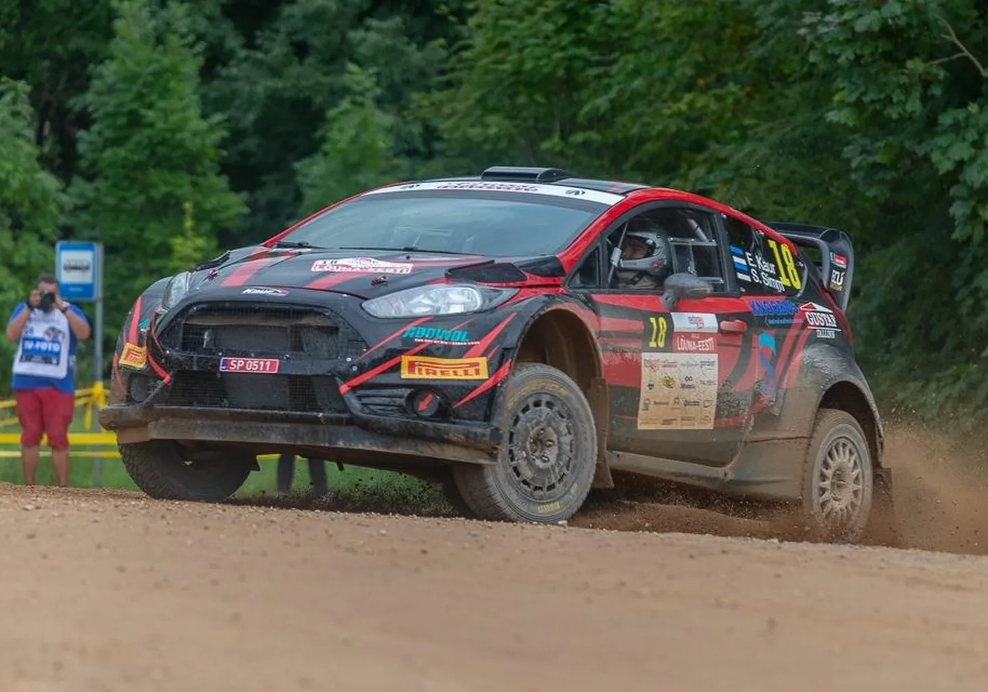 Ford Fiesta Protoga sõitnud Egon Kaur ja Silver Simm saavutasid Lõuna-Eesti rallil üldarvestuses 13. koha ja olid Eesti meistrivõistluste arvestuses teised.