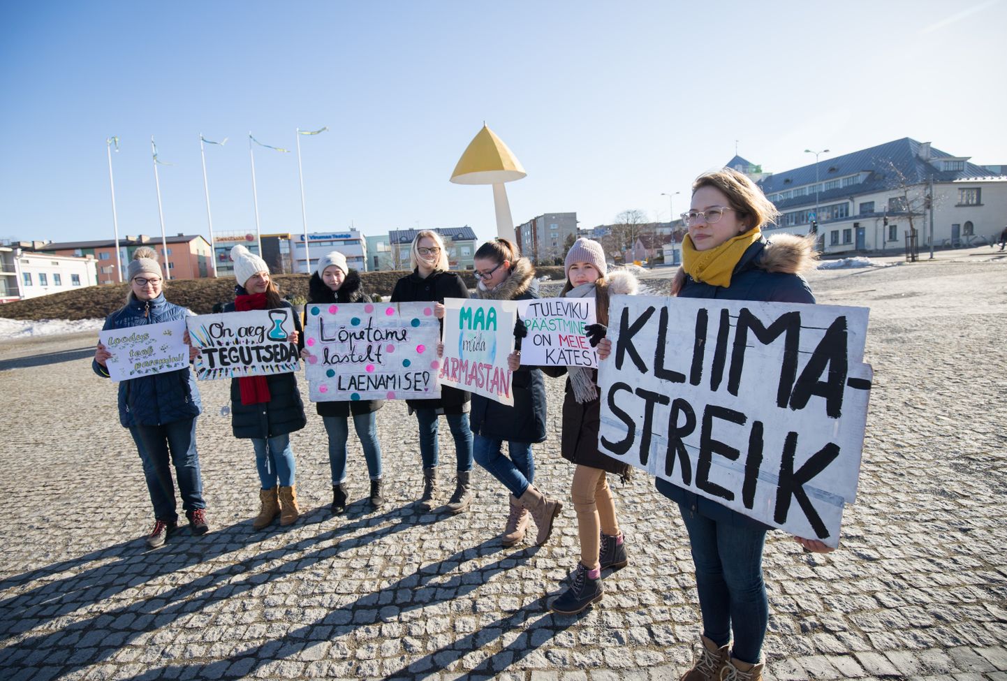 Rakvere Gümnaasiumi noored streikisid tänavu Rakvere keskväljakul kliima soojenemise vastu. Pilt on illustratiivne.