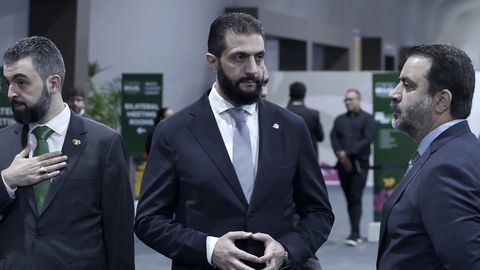 Äsja terrorinimekirjast eemaldatud Süüria president saabus USAsse