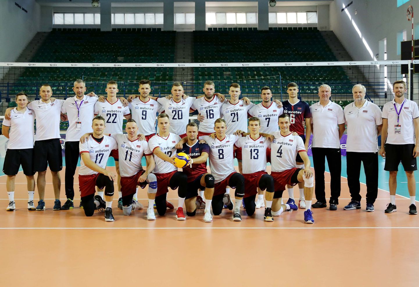 Latvijas izlases volejbolisti