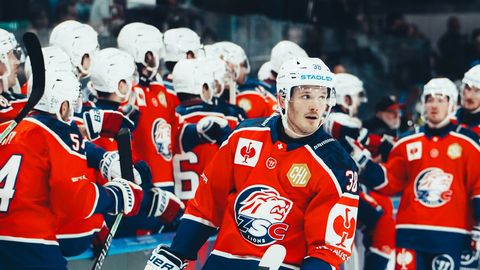 Balcers ar ārkārtīgi spilgtu sniegumu kaldina "Lions" uzvaru pirmajā spēlē