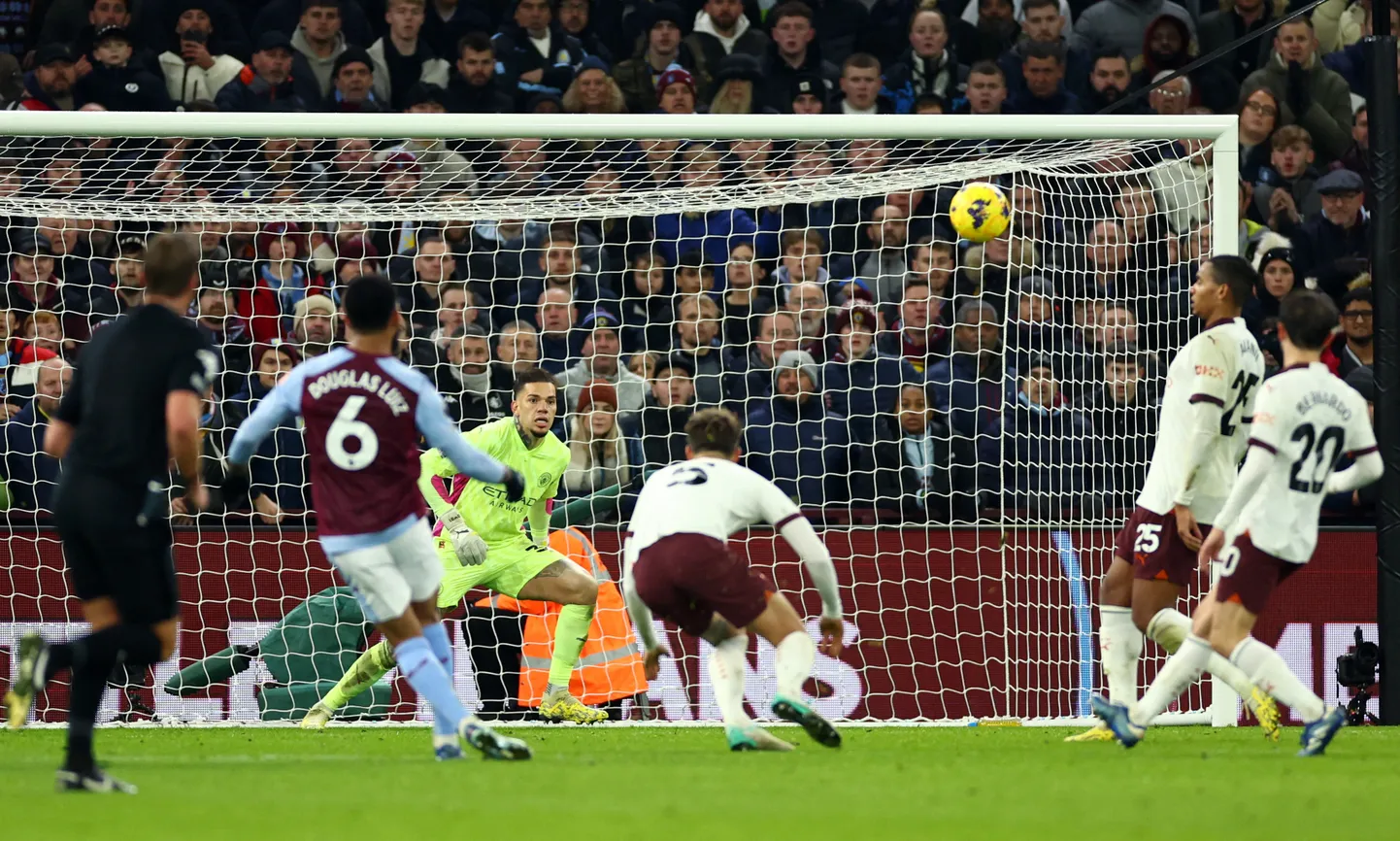Epizode no Mančestras "City" un Birmingemas "Aston Villa" futbolistu dueļa