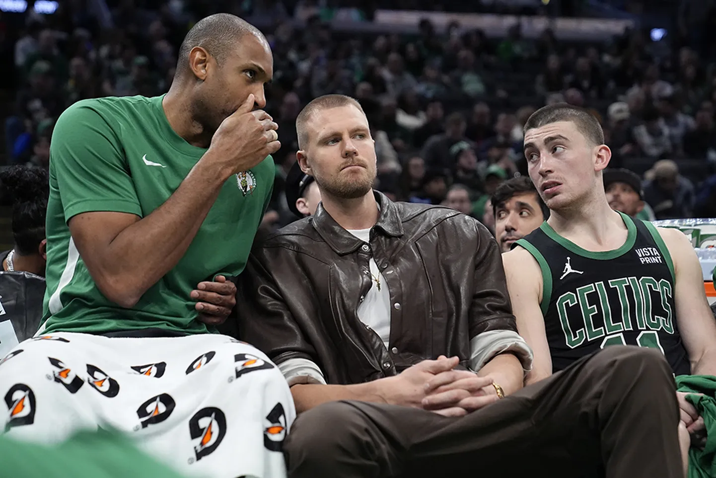 NBA spēlētāji Els Horfords, Kristaps Porziņģis un Peitons Pritčards