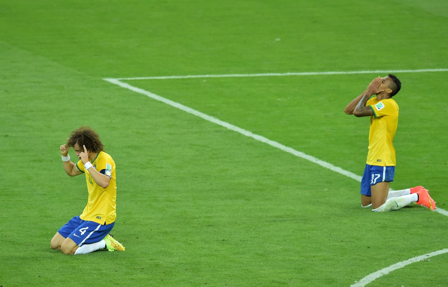 Brasiilia jalgpallurid pärast kaotust Saksamaale