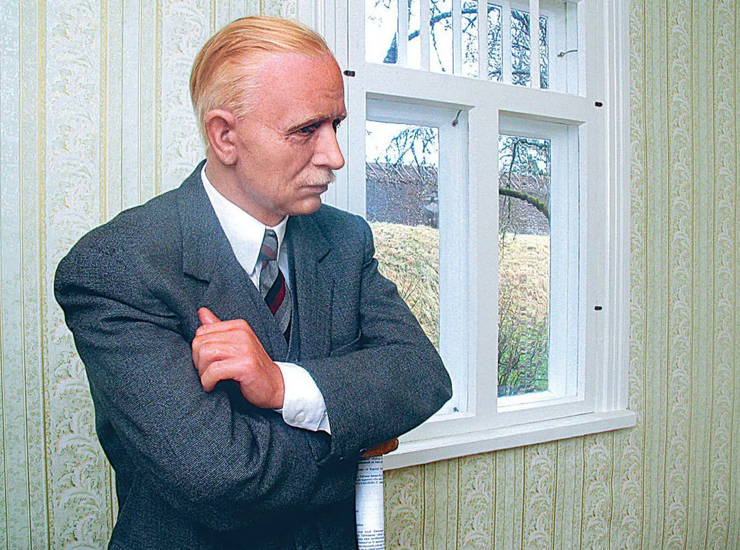 A. H. Tammsaare muuseumis välja pandud rahva kirjaniku
vahakuju.