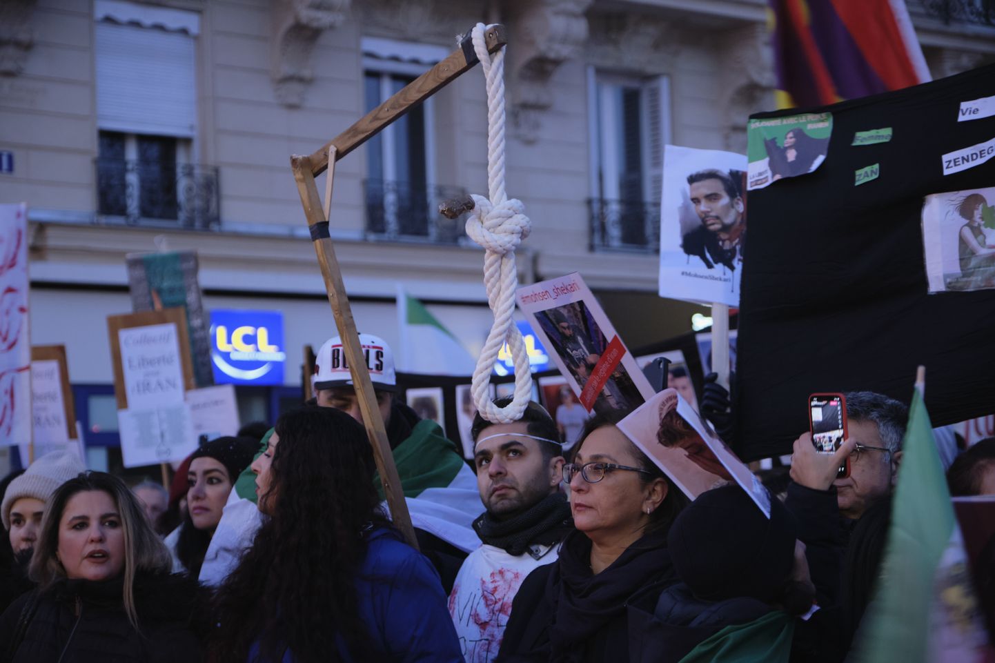 Iraanlaste meeleavaldus Pariisis. 11. detsember 2022.