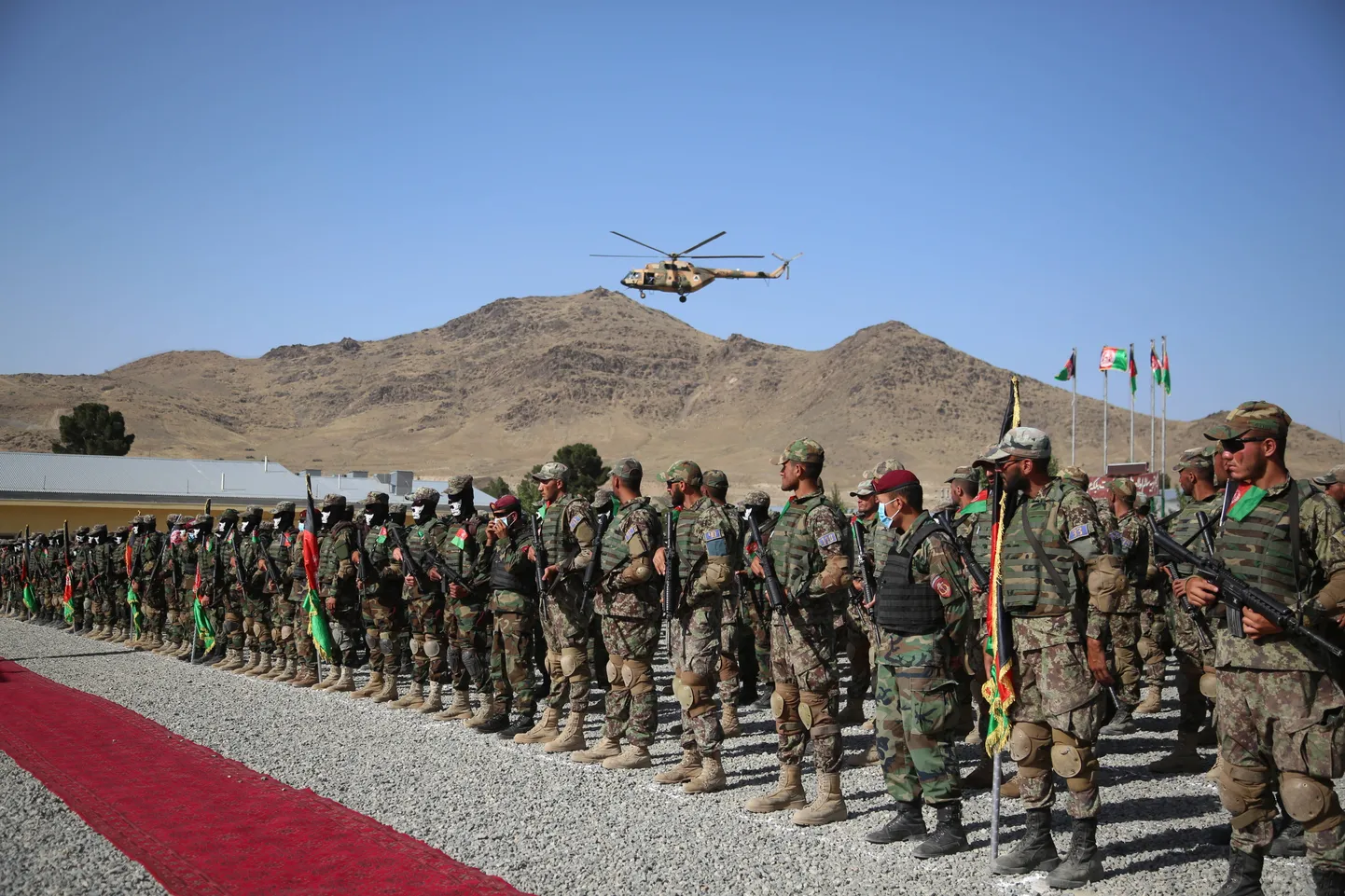 Бойцы афганского спецназа в военном учебном центре в столице Афганистана Кабуле.