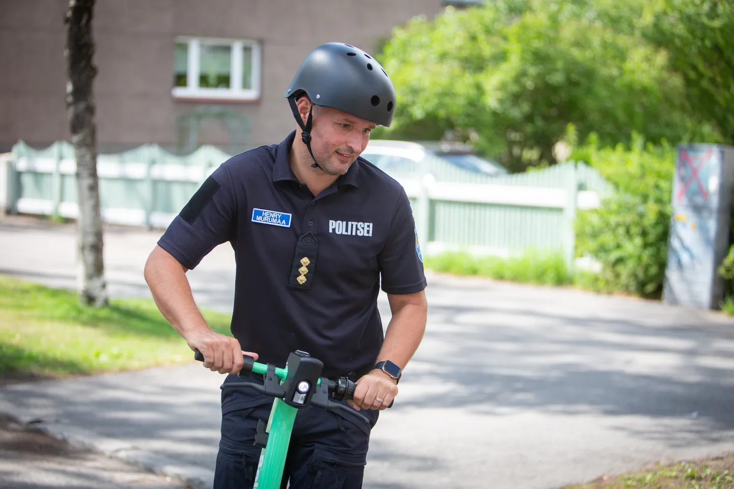 Pärnu Supeluse tänaval toimunud liiklusohutuspäev, mille keskmes oli elektritõukeratastega ohutu liiklemine.
Esindatud olid Politsei, Transpordiamet, Tuul ja Bolt