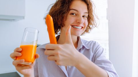 Beta karotīns – slepenais ierocis zeltainam iedegumam