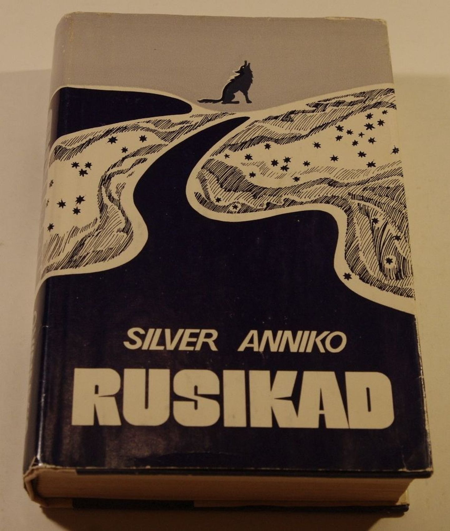 Silver Anniko raamatu "Rusikad" 1979. aasta väljaanne.