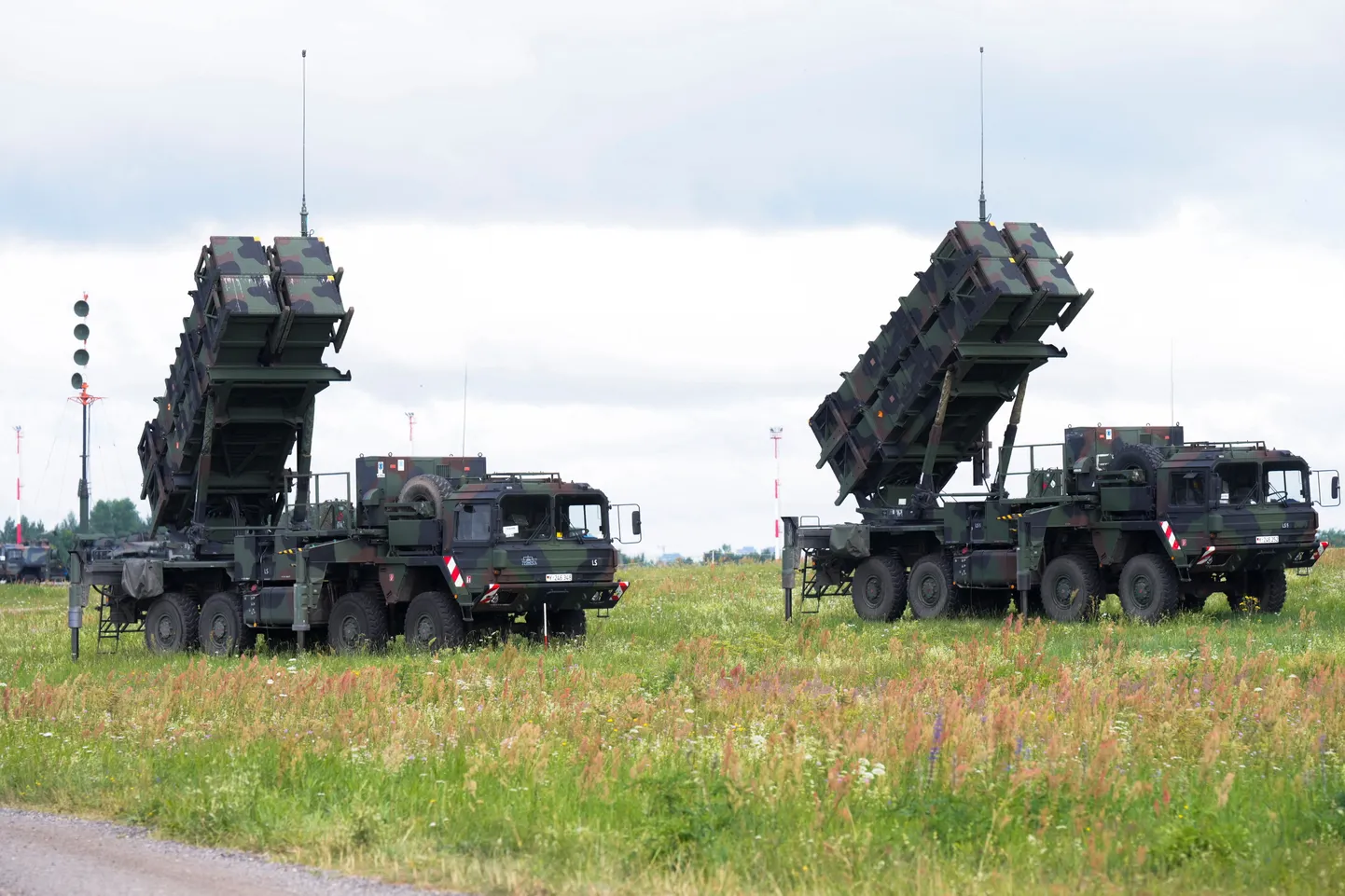 Saksamaa õhutõrjesüsteemid Patriot Vilniuse lennujaamas NATO tippkohtumise ajal 10. juulil 2023. aastal.